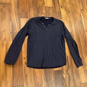 Marine layer 1/4 button long sleeve t shirt.